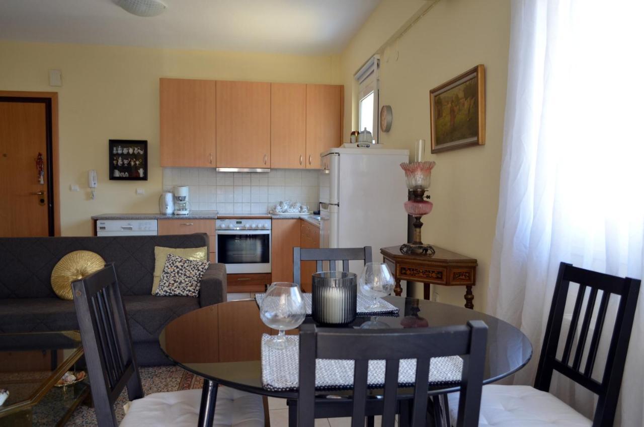 Delmare Dion Apartment Tesalonika Bagian luar foto